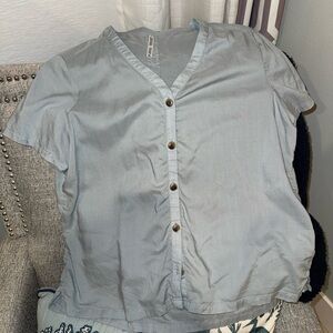 Kuhl Women's Light Blue Button-Down Shirt